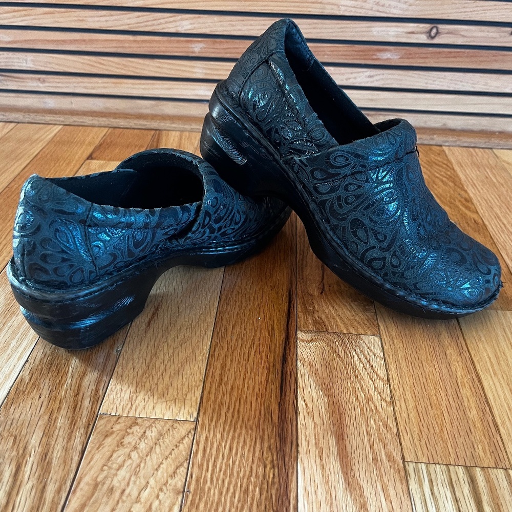B.o.c. mule shoe